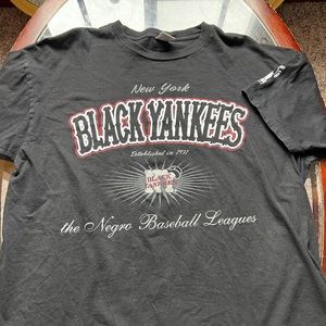 New York Black Yankees T-shirt